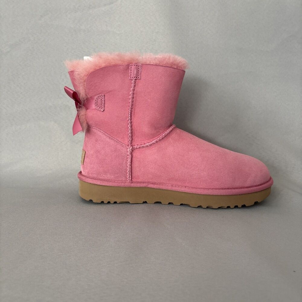 Womens UGG Boots Mini Bailey Bow WBRR Pink Sz 7 Suede Coquette Festival Sold Out - Picture 9 of 15